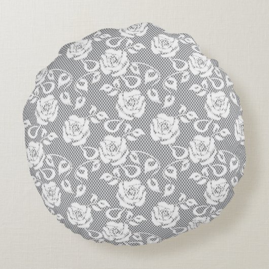 灰色の背景の白いレースパターン ラウンドクッション (裏面)