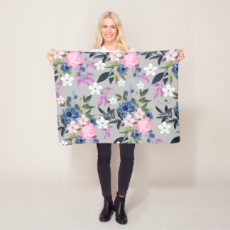 灰色の背景を持つバラ フリースブランケット