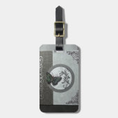 灰色の色合いのティール（緑がかった色）の蝶が付いているカスタムな項目 ラゲッジタグ (正面縦)