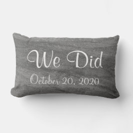 灰色の花こう岩"私達は"モノグラムのな結婚式の枕 ランバークッション