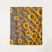 灰色の茶色の花に美しい黄色のストライプ花 タペストリー (正面)