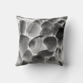 灰色の貝殻 クッション (裏面)