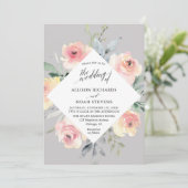 灰色の赤面のピンクの花のモダンで幾何学的な結婚式 招待状 (スタンド正面)