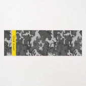 灰色の迷彩模様、お名前、パーソナライズ ヨガマット (正面(横))