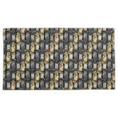 灰色の金色の長方形の彫刻と染色 枕カバー (正面右)