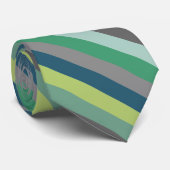 灰色の青と緑の対角線ストライプの ネクタイ (ロール)