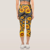 灰色の黒い花に美しい黄色のストライプ花 カプリレギンス (裏面)