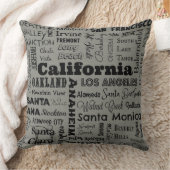 灰色または黒のカリフォルニア都市タイポグラフィの枕 クッション (ブランケット)