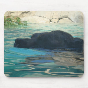 灰色グマの水泳 マウスパッド
