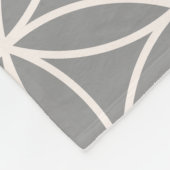 灰色パターンの生命クリームの花 フリースブランケット (角)