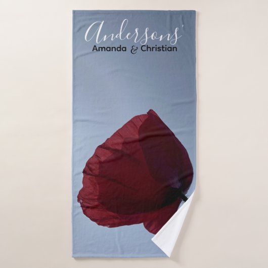 灰色パーソナライズされたの空で赤いポピーをコーニッシュ バスタオルセット (バスタオル)