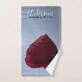 灰色パーソナライズされたの空で赤いポピーをコーニッシュ バスタオルセット (ハンドタオル)