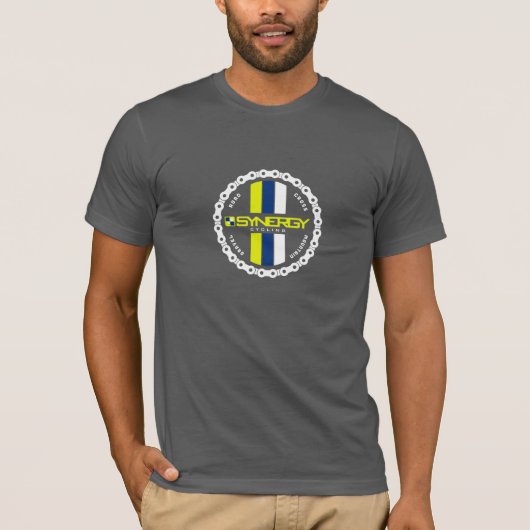 灰色媒体のバッジ Tシャツ (正面)