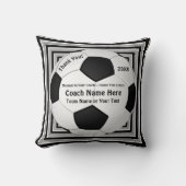 、灰色黒い、サッカーのコーチのための白のクールなギフト クッション (正面)