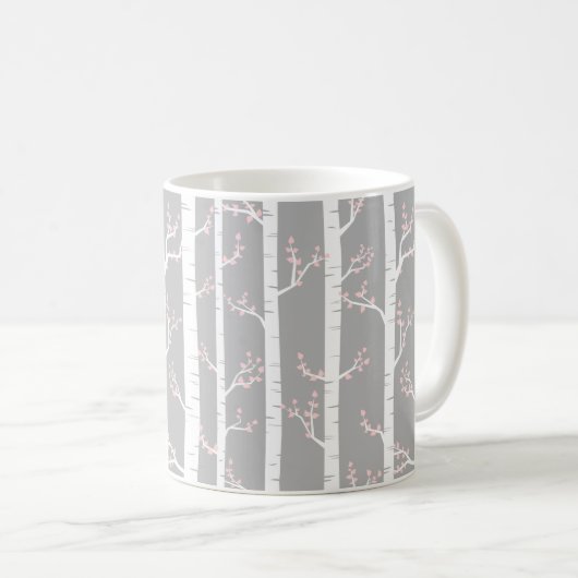 灰色、白いおよびパステル調ピンクの樺の木の森林 コーヒーマグカップ (正面右)