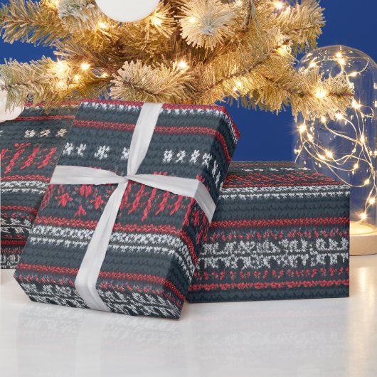 灰色、白、赤の醜いクリスマスセーターデザイン ラッピングペーパー (クリスマス)