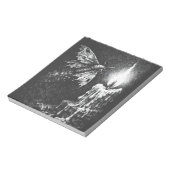 炎に惹かれる蛾 — BurnsInHell作 ノートパッド (回転)