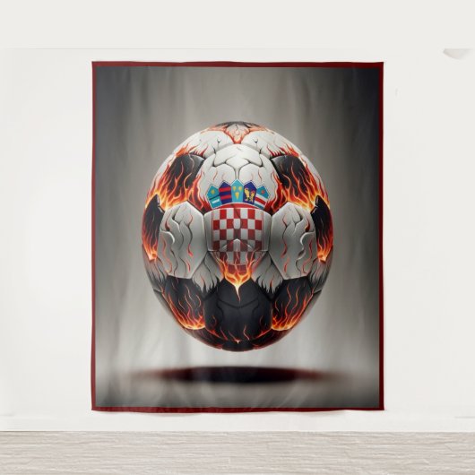 炎のクロアチアのサッカーボール タペストリー (正面)