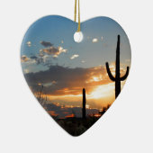 炎の中で光が消え去る セラミックオーナメント (右)