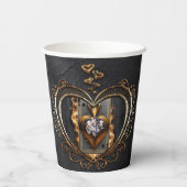 炎の中のハートカードの女性。 紙コップ (裏面)