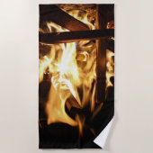 炎を通して ビーチタオル (正面)