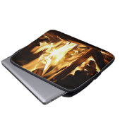 炎を通して ラップトップスリーブ (正面下部)