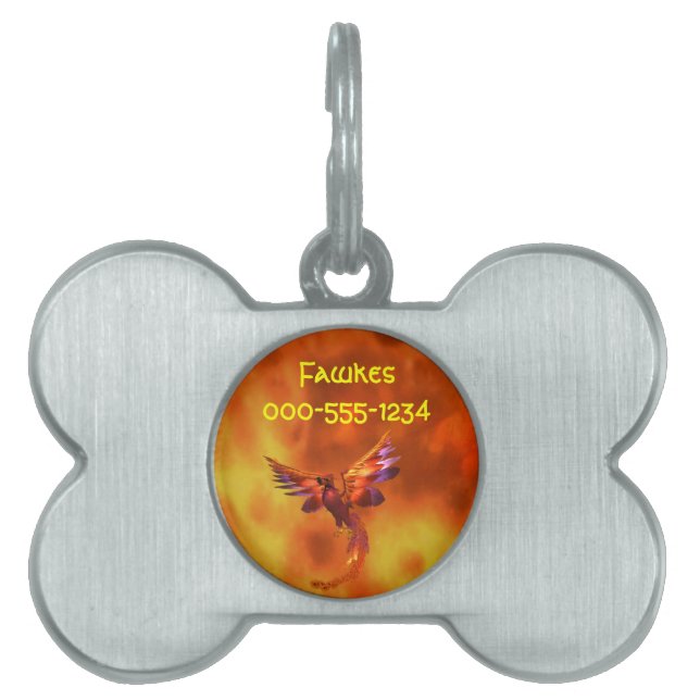 炎カラフルの飛んでいる背景に立つフェニックス ペットネームタグ (正面)