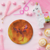 炎カラフルの飛んでいる背景に立つフェニックス ペーパープレート (パーティー)