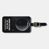 炭素と乾燥が豊富な地球のような惑星。 ラゲッジタグ (正面横)