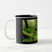 炭素を含む泥地のパノラマ ツートーンマグカップ (左)