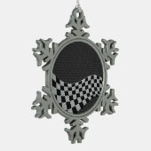 炭素繊維スタイル市松模様にレーシングフラグ波 スノーフレークピューターオーナメント (左)