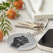 炭素繊維デコールにおける連帯拳 キーホルダー (正面右)