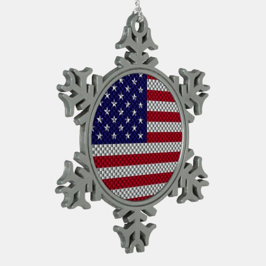 炭素繊維状プリントの米国国旗 スノーフレークピューターオーナメント (左)