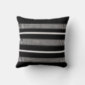 点及びラインパターンが付いている白黒枕 クッション (裏面)