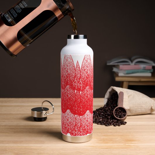 点赤と白の多い背景 ウォーターボトル (コーヒー)