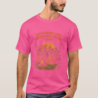 焚き火は山のナイトクラブ キャンプ ハイキング C Tシャツ