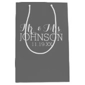 無地チャコール - 結婚式のゲストギフト（Mr & Mrs） ミディアムペーパーバッグ (正面)