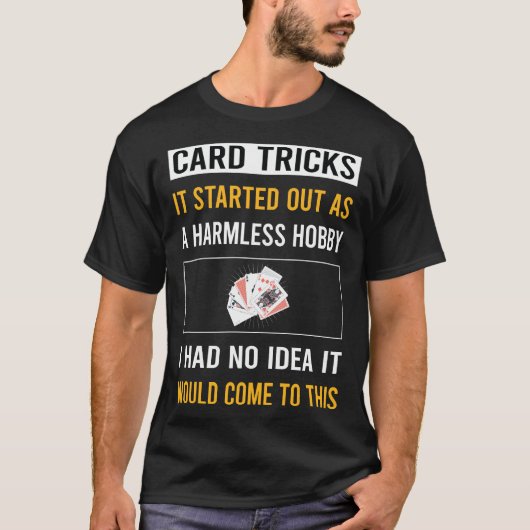 無害ホビーカード操作トリック Tシャツ (正面)