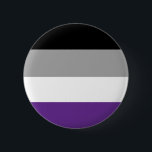 無性旗ボタン 缶バッジ<br><div class="desc">黒く、灰色、白いでこの粋な旗ボタンとのあなたのエースのプライドを、および紫色示して下さい。  ニューイングランドのエースのZazzleの店の商品の販売からのすべての収入は無性スペクトルのフォークに安全な、断言の宇宙を提供するためにNEAの代表団を支えることを行き無性スペクトルのアイデンティティの認識度を上げ、そしてコミュニティ組織と協力します。 より多くの情報についてはneaces.orgを見て下さい。</div>