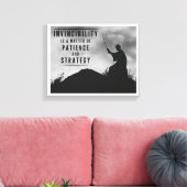 無敵は忍耐と戦略の問題 キャンバスプリント (インサイチュ (リビング))