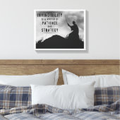 無敵は忍耐と戦略の問題 キャンバスプリント (インサイチュ (寝室))