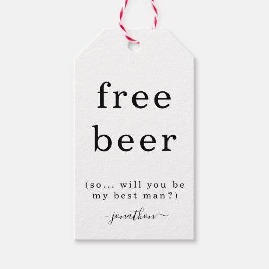 無料おもしろいのビールが私の花婿介添人ラベル ギフトタグ (正面)