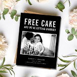 無料おもしろいケーキ写真結婚式の日付を保存 案内ポストカード<br><div class="desc">日付はがきを保存する彼らの日付を発表するのを待つことができないおもしろいカップルのためであ結婚る。写真モダン「無料ケーキ（そして結婚している）白黒のタイポグラフィデザインは写真と名前と日付と場所と一緒にカスタマイズすると結婚。はがきの裏に結婚差出人住所と詳細を追加する。下連絡のボタもしンを通して私に救済は、要求を持つ。</div>