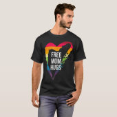 無料のママはLGBTにハグ Tシャツ (正面フル)