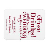 無料ドリンクおもしろいウェディングカジュアル日付を保存 マグネット (横)