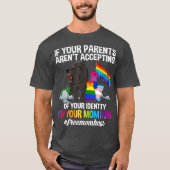 無料ママHugsマ誇りを持ったマベアLGBTゲイプライド Tシャツ (正面)