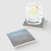 無料飲み物の日付の保存ビーチ結婚式追加の名前 ストーンコースター (横)