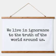 無知な木の上に壁のタペストリーで生活する