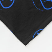 無神論者の記号：黒の青 フリースブランケット (角)