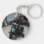 無秩序の円Keychainの翼 キーホルダー (裏面)